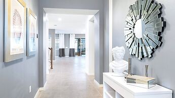 Luxury Getaway: Pool, Spa, Games, Theater