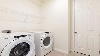 Luxury Getaway: Pool, Spa, Games, Theater