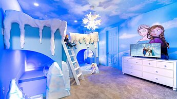 Luxury Getaway: Pool, Spa, Games, Theater