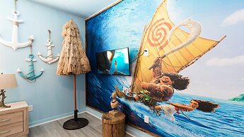 Luxury Getaway: Pool, Spa, Games, Theater