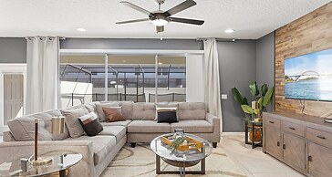 Family Kissimmee 5BR Home Pool/loft/tub