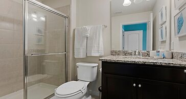 Family Kissimmee 5BR Home Pool/loft/tub