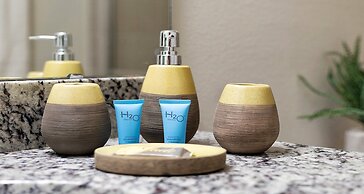 Family Kissimmee 5BR Home Pool/loft/tub