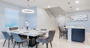 Spacious Home With Disney Fireworks Views