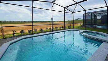 Spacious Home With Disney Fireworks Views