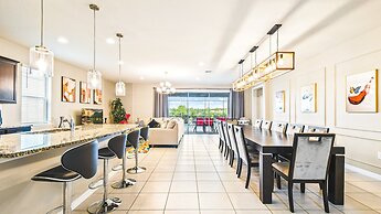 Windsor At Westside 8BR Pool Spa Near Disney 2301