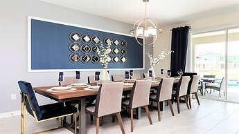 Elegant Retreat With Private Pool & Spa