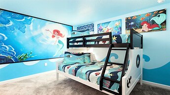 Elegant Retreat With Private Pool & Spa