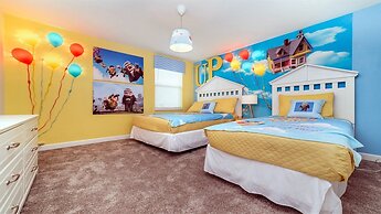 Elegant Retreat With Private Pool & Spa