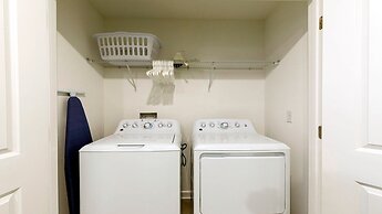 Spacious Villa With Private Pool & Games