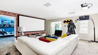 Spacious Villa With Private Pool & Games