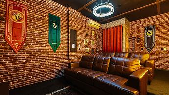 Family Oasis With Themed Rooms & Private Pool