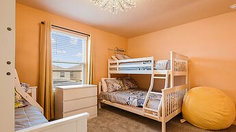 Family Oasis With Themed Rooms & Private Pool