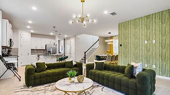 Family Oasis With Themed Rooms & Private Pool