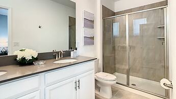 Storey Lake 6BR Private Pool Spa Waterpark/disney