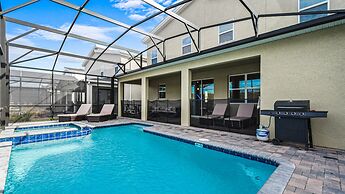 Storey Lake 6BR Lakeview Home Pool Spa Near Disney