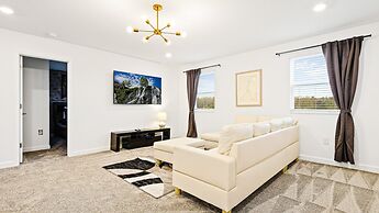 Storey Lake 6BR Lakeview Home Pool Spa Near Disney