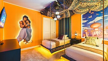 Exclusive Resort Home With Pool & Game Room