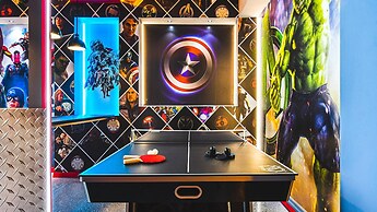 Exclusive Resort Home With Pool & Game Room