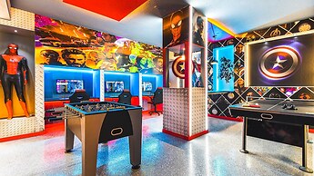 Exclusive Resort Home With Pool & Game Room