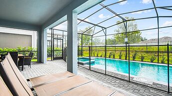 Exclusive Resort Home With Pool & Game Room