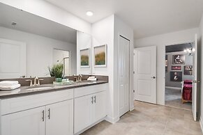 Storey Lake 10br Lakeview Home Pool/spa Game Room