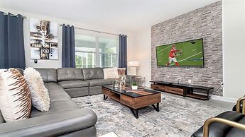 Spacious Luxury Home Near Disney & Universal