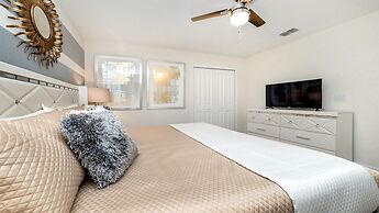 Spacious Luxury Home Near Disney & Universal