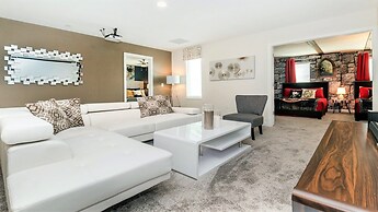 Spacious Luxury Home Near Disney & Universal
