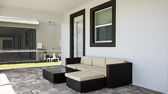 Champions Gate Laughter Is Timeless 751