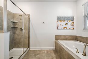 Striking Disney Themed10br Pool/spa/game Room