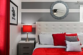 Striking Disney Themed10br Pool/spa/game Room