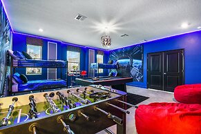 Striking Disney Themed10br Pool/spa/game Room