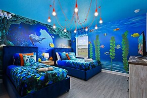 Striking Disney Themed10br Pool/spa/game Room