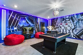 Striking Disney Themed10br Pool/spa/game Room