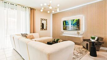 Fancy Game Theater 10br Villa W/pool/spa Disney