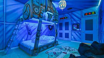 Fancy Game Theater 10br Villa W/pool/spa Disney