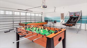 Orlando Luxury: Pool, Theater, Near Parks