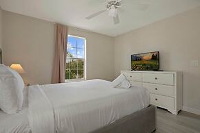 Orlando Luxury: Pool, Theater, Near Parks