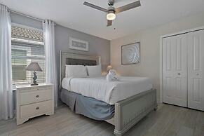 Orlando Luxury: Pool, Theater, Near Parks