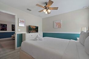 Orlando Luxury: Pool, Theater, Near Parks