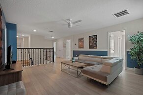 Orlando Luxury: Pool, Theater, Near Parks