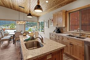 Boulder Bay Chalet Lakefront