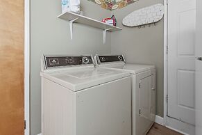 Boulder Bay Lakefront Getaway