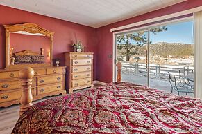 Boulder Bay Lakefront Getaway