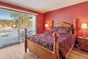 Boulder Bay Lakefront Getaway