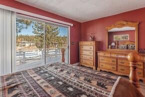 Boulder Bay Lakefront Getaway