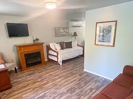 669 Rainbow Landing Dr