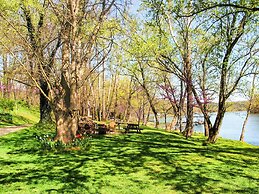 669 Rainbow Landing Dr