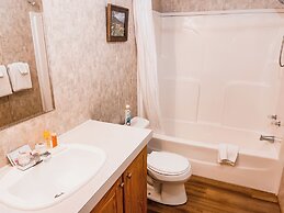 669 Rainbow Landing Dr